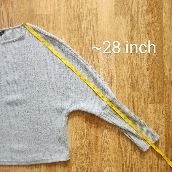 Shein Long-Sleeve/Lightweight Sweater - Picture 6 of 8